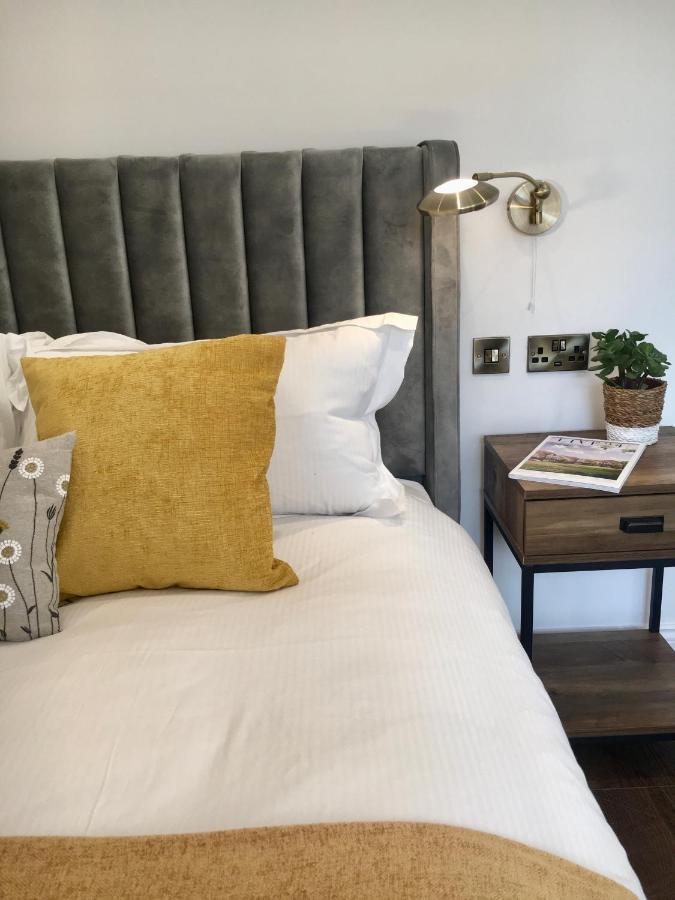 Upstairs At 33 - Self Check In Boutique Accommodation In Worcester Centre 外观 照片